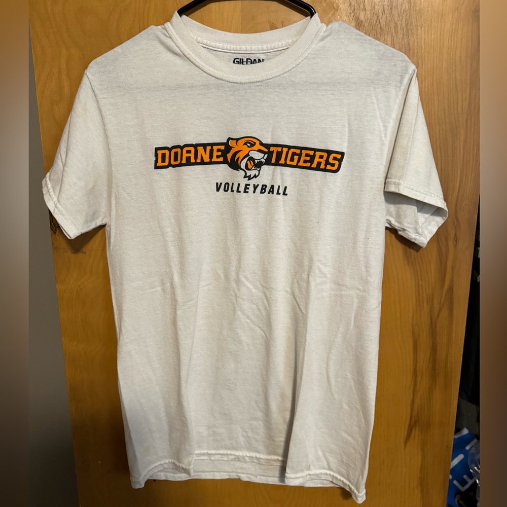 Small Doane Volleyball Gildan T-Shirt